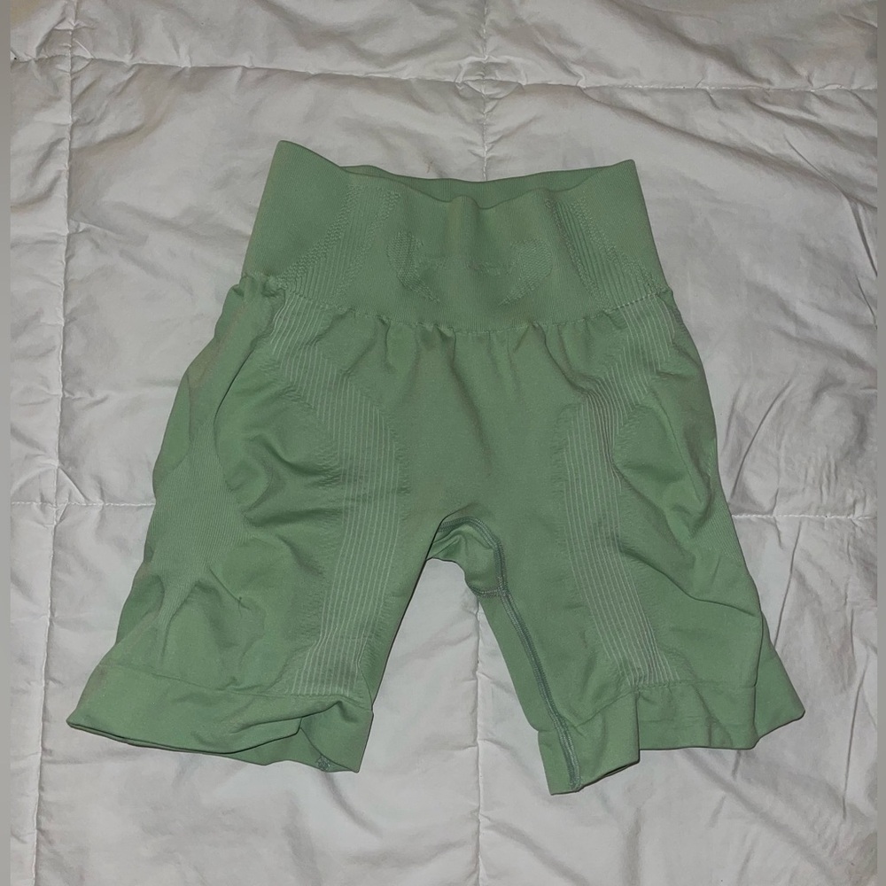 Green MISBHV sport shorts size M